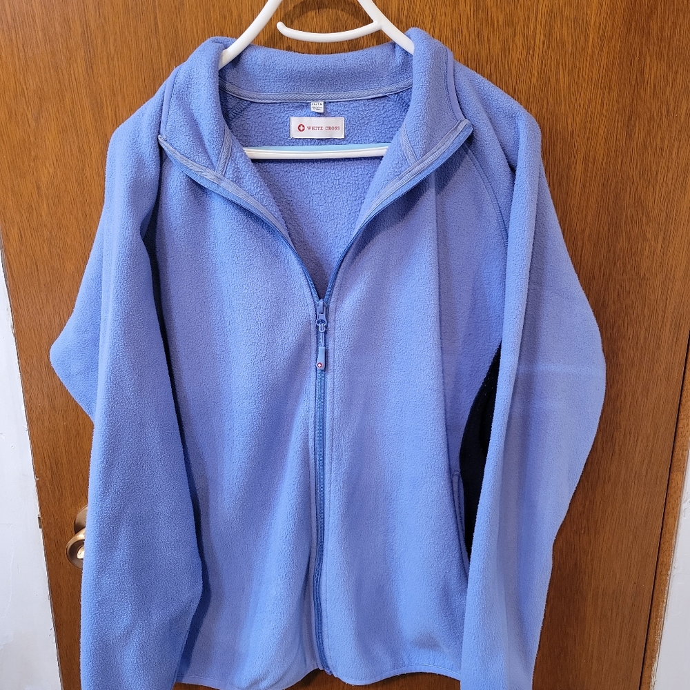 Women's fleece jacket, size XL